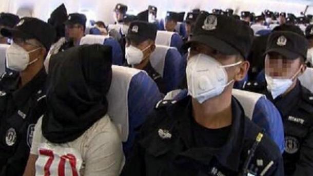 人权组织对维吾尔人从泰国被引渡至中国画面发出反响
