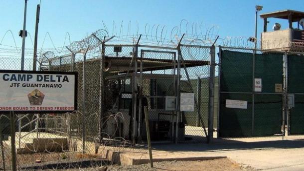 EUA libera último residente do Reino Unido de Guantanamo  