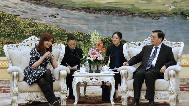 Cristina Fernández cierra visita a China 