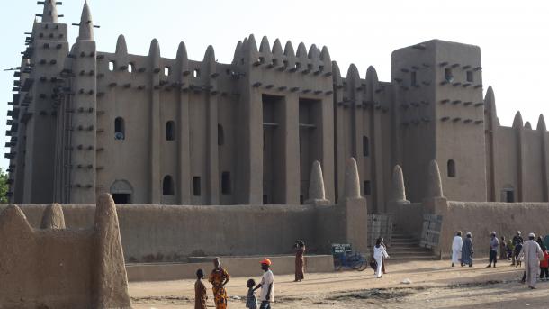کاخ خشتی آفریقا: مسجد بزرگ جنه