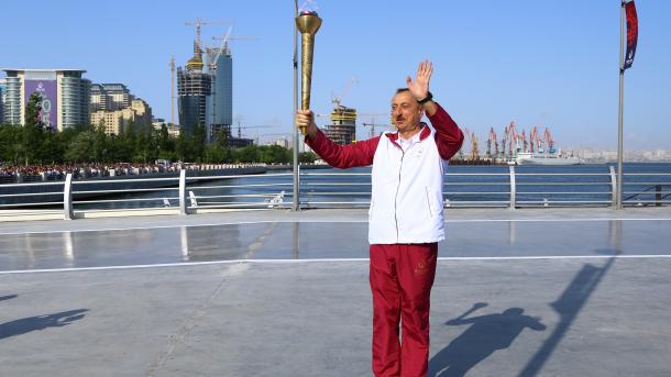 Олимпийския факел се завърна в Баку...