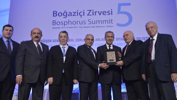 پایان پنجمین اجلاس اقتصادی در استانبول