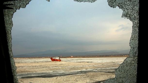 انتشار اخبار رسمی ضد و نقیض از وضعیت دریاچه اورمیه