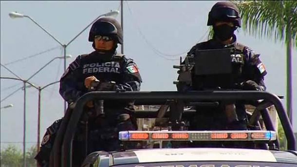 墨西哥警队遭袭15名警员丧生
