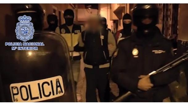 西班牙警察抓获一名遭美国通缉基地武装分子