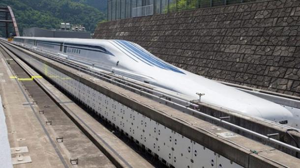 Un treno ad alta velocità da record