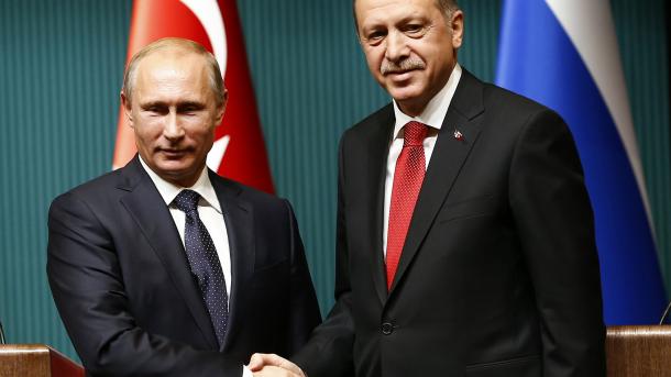 ولادی میرپوتین رئیس دولت روسیه با ۱۰ وزیر به ترکیه آمد