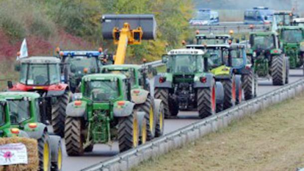Prosigue la protesta de agricultores en Francia 