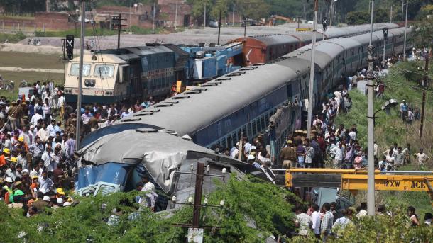 تصادف قطار در هندوستان 
