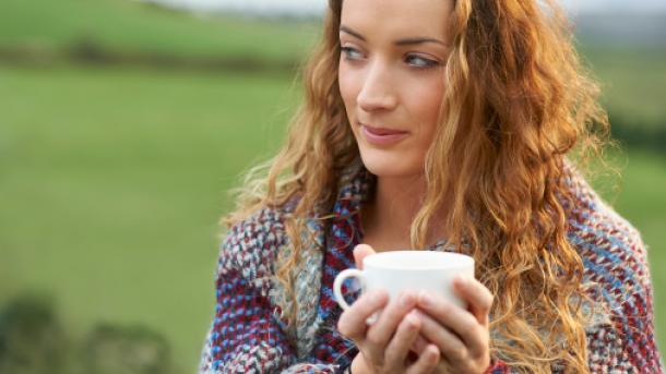 El consumo de té o café no perjudica al corazón, según estudio