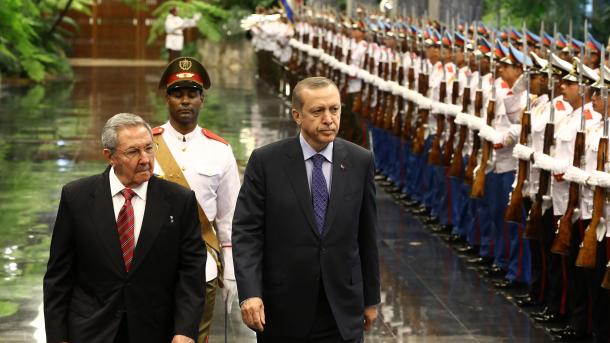 Erdoğan concluye su visita a Cuba y se desplaza a México