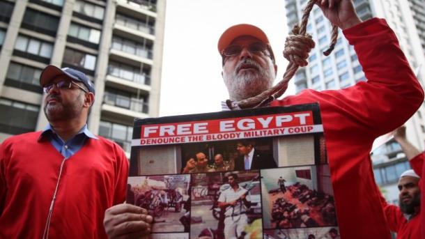 Protestos em Nova Iorque pela condenação à morte de Morsi
