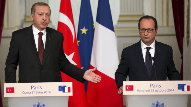 Эрдоган бир күндүк иш сапары менен Францияга барды