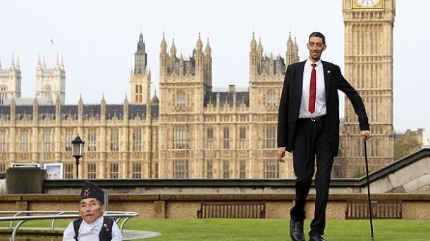 بلندترین و کوتاهترین مردان جهان در لندن 
