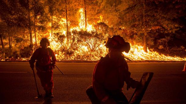 Incendios en EEUU siguen incontrolables