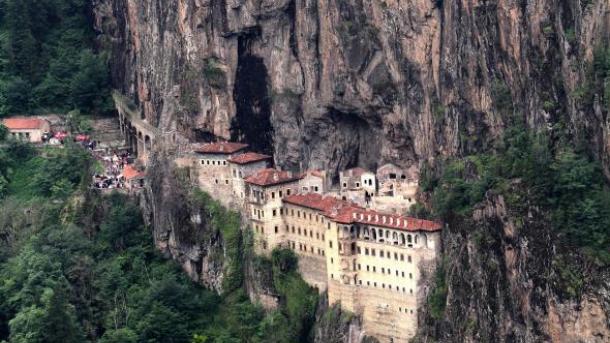 Sumela, um mosteiro pendurado nas rochas