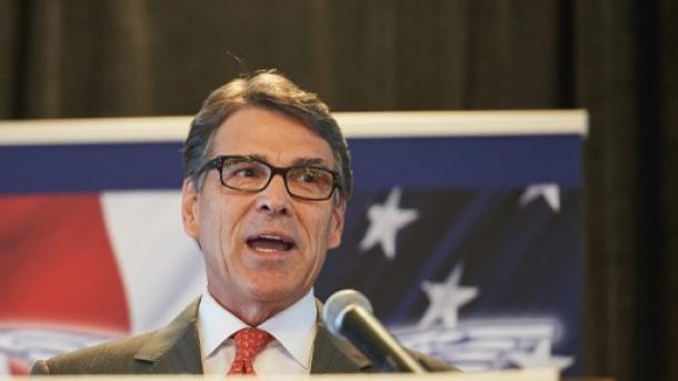 Rick Perry kiszállt a republikánus elnökjelöltségért folytatott 