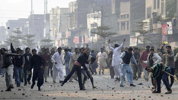 پاکستان پی ٹی آئی کے کارکن کی ہلاکت کے بعد مظاہروں کی تازہ رو