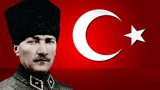 Bayrak Atatürk