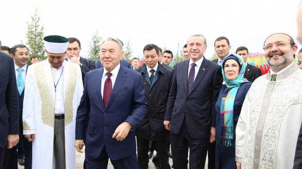 صدر ایردوان کی قازقستان میں مصروفیات جاری