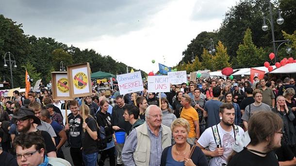 Берлинде барлау ұйымдары протест етілді