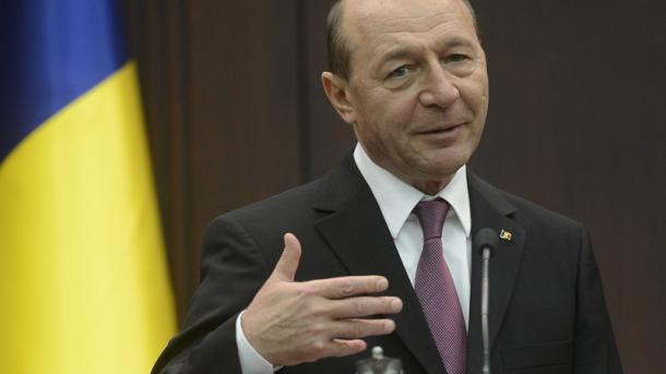 Traian Basescu beperelte a moldovai elnököt, amiért megfosztotta moldovai állampolgárságától
