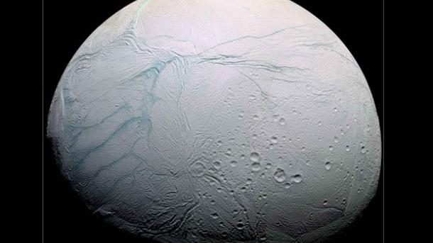  کشف اقیانوسی از مایعات در قمر سیاره ساتورن