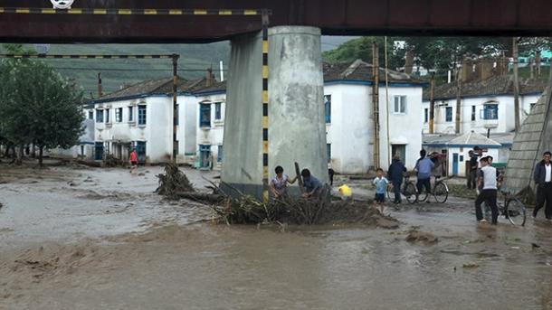 Η Βόρεια Κορέα δίνει μάχη κατά των πλημμυρών