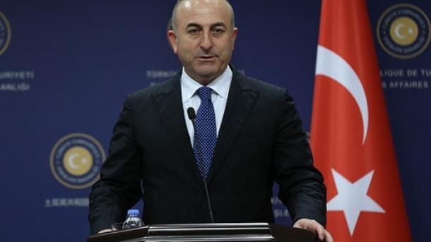 Çavuşoğlu: "Turquía no ha abandonado su territorio en Siria"