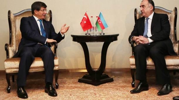 Ajetreo diplomático de Ahmet Davutoğlu