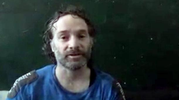 两年前遭绑架的美国记者柯蒂斯获释
