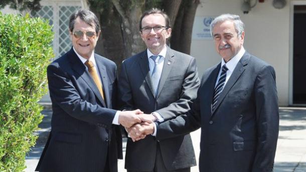 塞浦路斯双方继续塞岛会谈