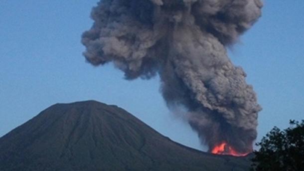 Declaran "alerta naranja" por reactivación del volcán Tungurahua