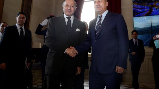 Turquía y Francia se centran en lucha contra el DAESH en Irak