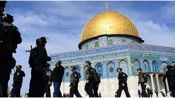 Administração israelense impede a entrada de homens com menos de 45 anos em Jerusalém