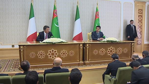 İtaliýanyň  Premýer-ministri Türkmenistana bardy