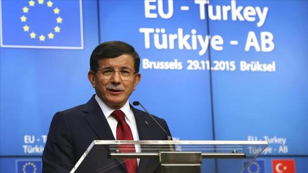 UE e Turquia concordam sobre plano de ação sobre refugiados