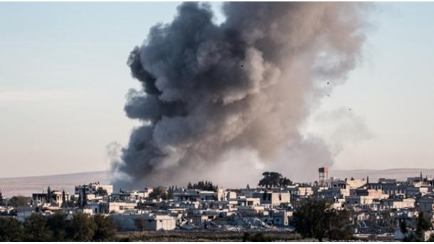Коалиционна бомбардировка в Ракка...
