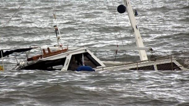 Ferry volta-se no Banglash causando pelo menos 48 mortos