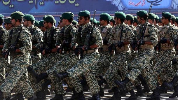 Irã envia mais tropas para a Síria no esforço de salvar Assad