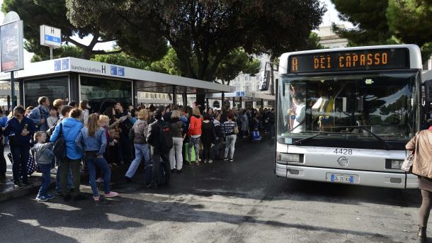Metrebus Roma, Delrio: ministero Trasporti pronto a intervenire