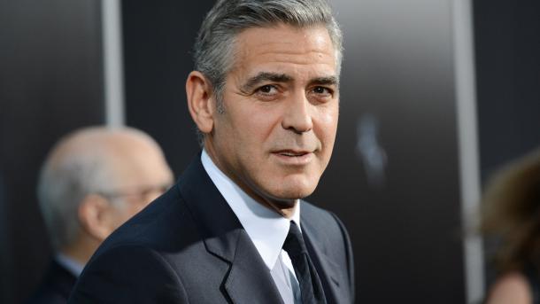 George Clooney kapja a tiszteletbeli díjat