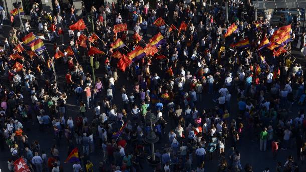 Una marcha pide en Madrid un referéndum sobre la monarquía