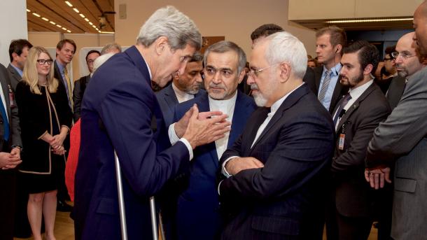 Kerry-dən Dini  lider   Xameneyə  cavab