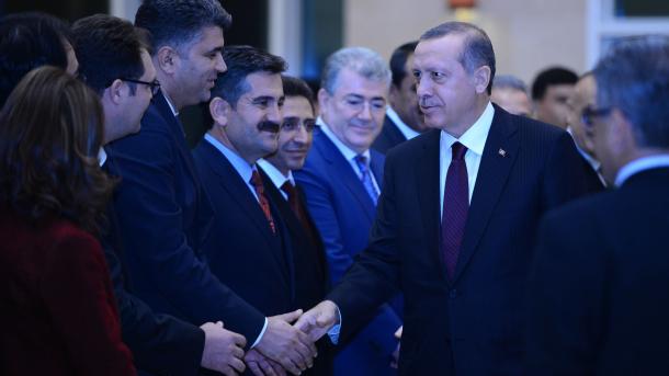 总统埃尔多昂对土库曼斯坦进行正式访问
