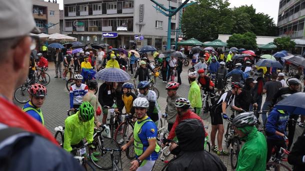 Agresión contra los ciclistas que conmemoran a Srebrenica 