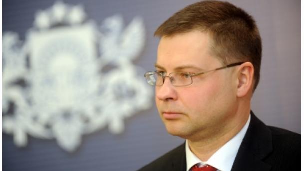 Grecia, Dombrovskis: lenta in negoziati debito