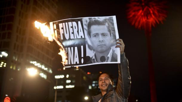 Pueblo de Ciudad de México marcha al grito de "Fuera Peña"