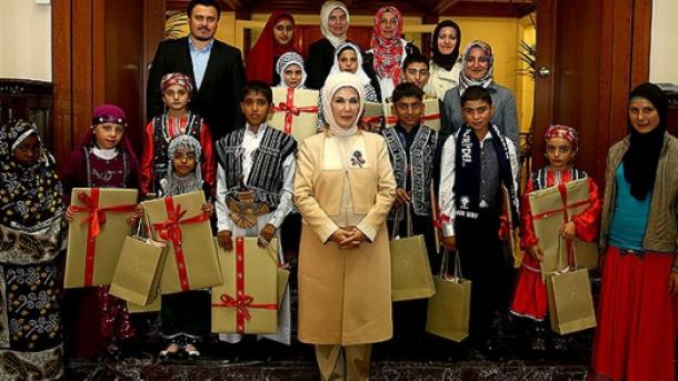 Emine Erdoğan fogadta a világ árváit