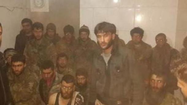 تسلیم شدن جمعی از شبه نظامیان ایرانی و حزب اللهی درشهر حلب سوریه